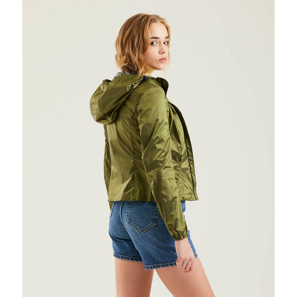 Refrigiwear – W09300_RA0037-E02870 Diann Jacket – rear three-quarter view showing hood