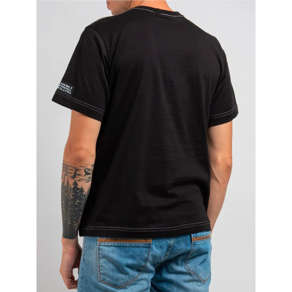 Dolce & Gabbana – DG Cotton T-Shirt in Black – Worn rear view, sleeve detail