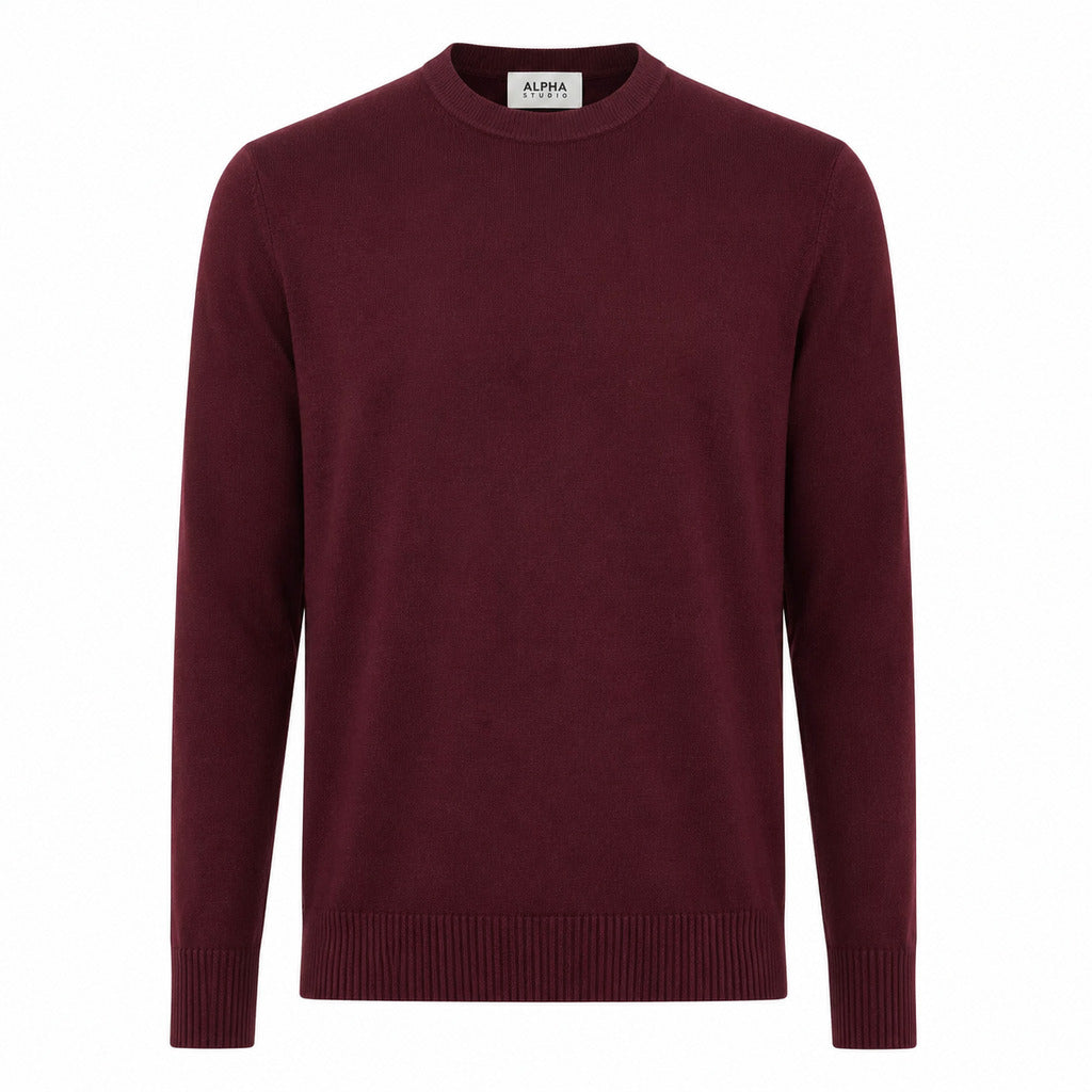 Alpha Studio – burgundy merino wool crew-neck sweater – front packshot with neck label