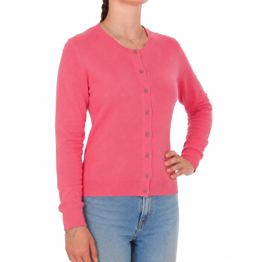 Emilio Romanelli – pink cashmere button-up cardigan – front view worn with blue jeans