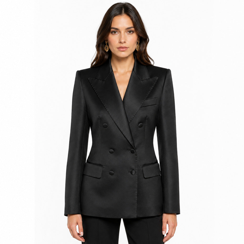 Dolce & Gabbana – black double-breasted jacket – model wearing it from the front