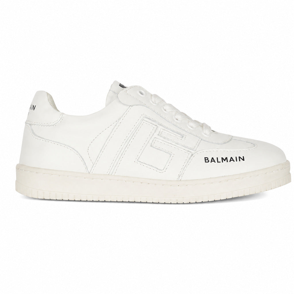 Balmain – white leather sneakers – side profile with logo and lace-up fastening
