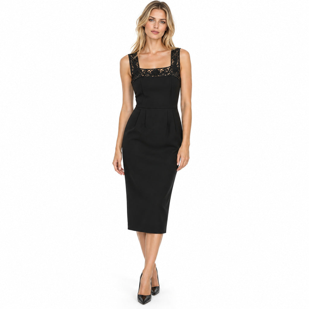 Dolce & Gabbana – black viscose lace dress – model wearing front view with heels