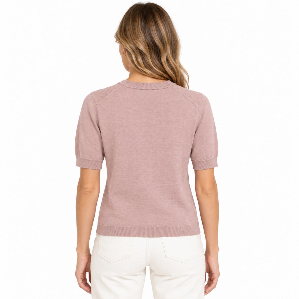 Anna Molinari – powder pink short-sleeve knit top – model showing the back fit