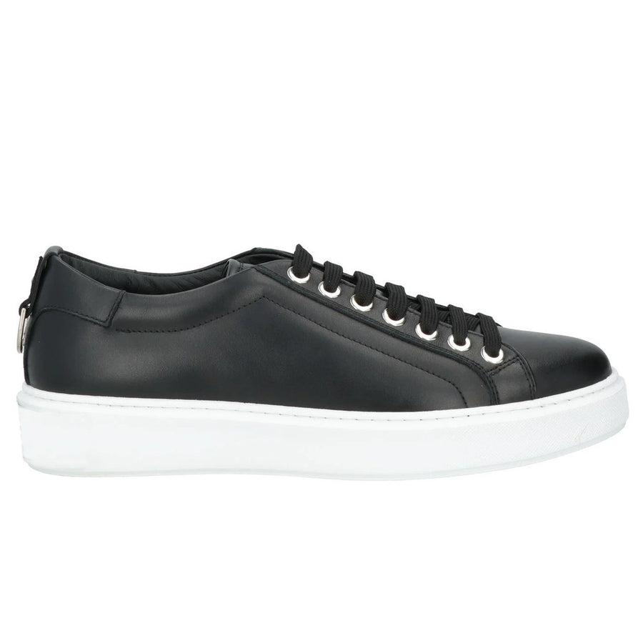 Les Hommes – M Tesinice Low-Top Sneakers in Black – Side view with black upper and white sole