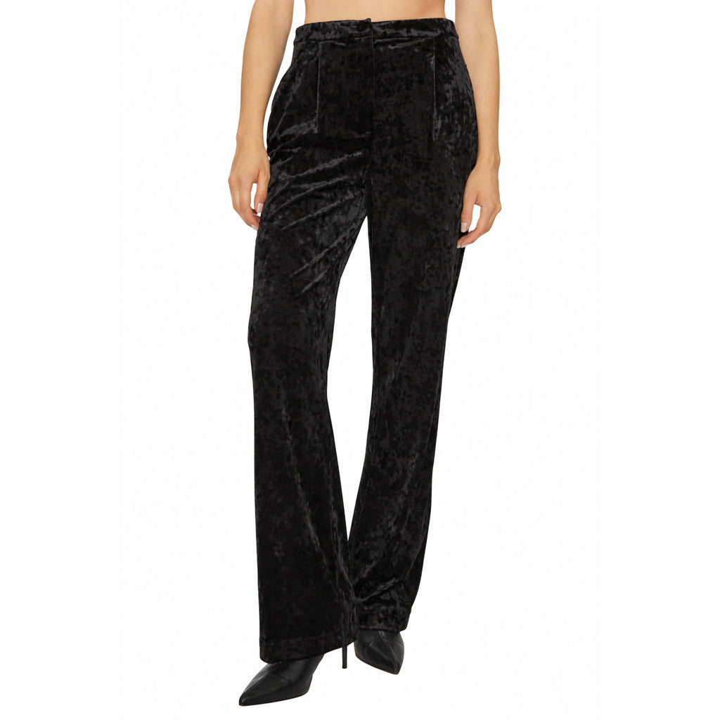 Patrizia Pepe Velvet Trousers in Black