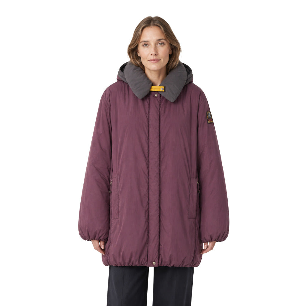 Parajumpers – Itsuki burgundy down jacket with hood – Model wearing the jacket with front pockets visible