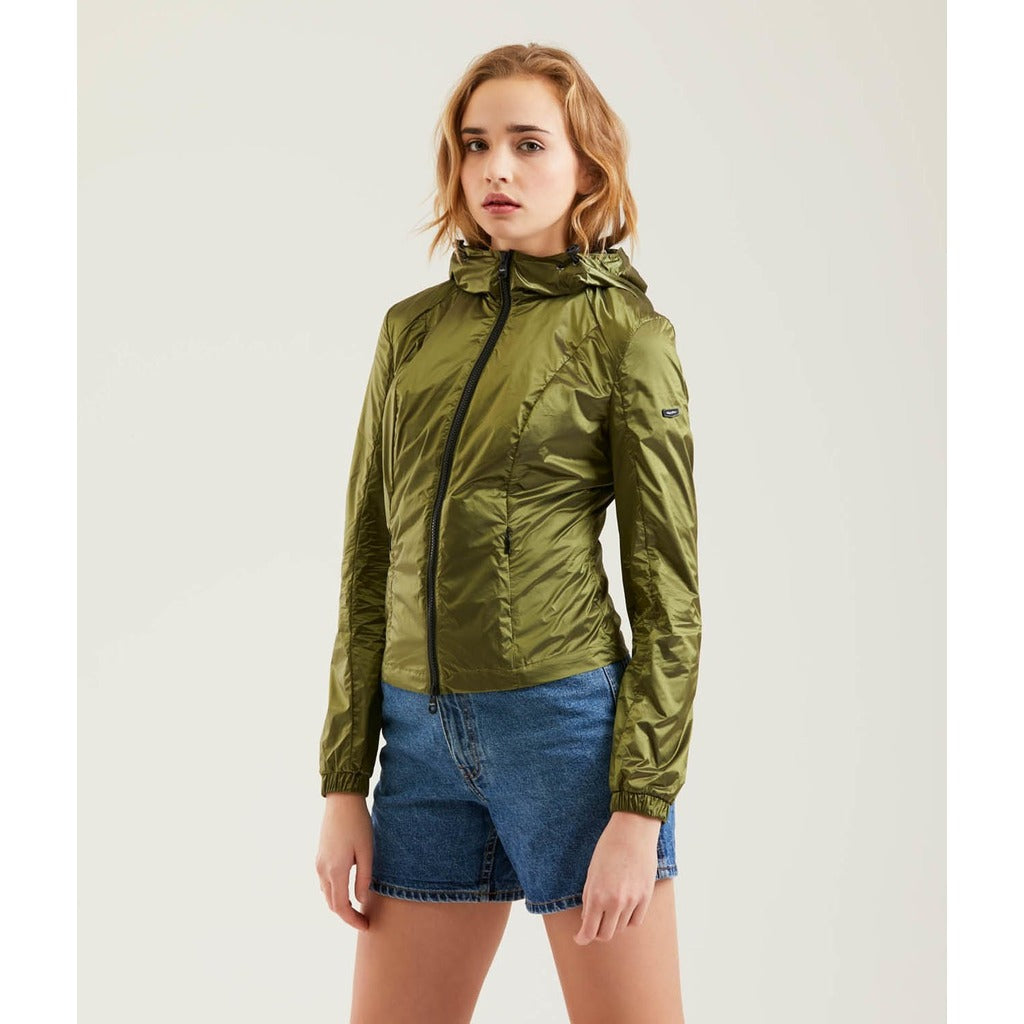Refrigiwear – W09300_RA0037-E02870 Diann Jacket – front view, olive green with hood and zip