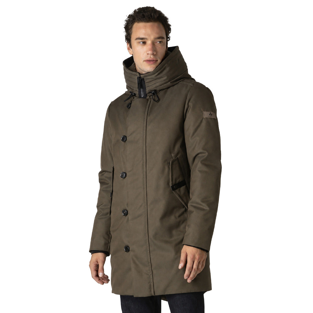 Peuterey – Kasa SL military green fur-lined down parka – model wearing it from front