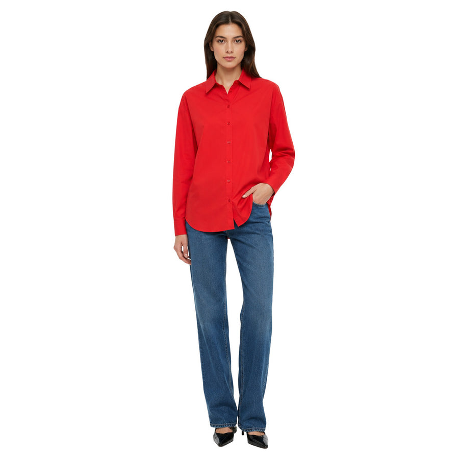 Pinko – red cotton shirt – front view worn with blue jeans