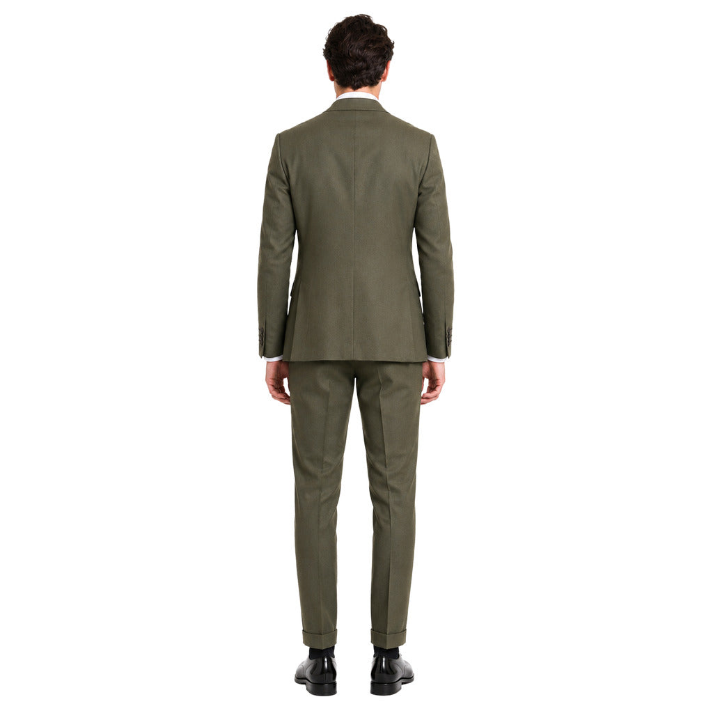 Ermenegildo Zegna Tessuto – green wool suit – back view model wearing suit