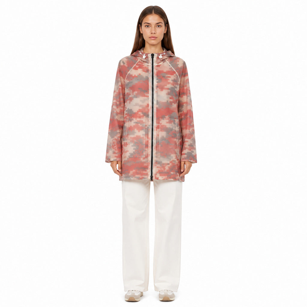 Moose Knuckles – Yoho camouflage rain jacket – model wearing it from the front