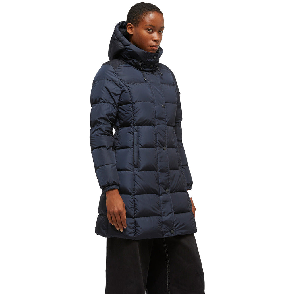 Refrigiwear – Lady Long Hunter Down Jacket in Nylon – navy jacket worn side view