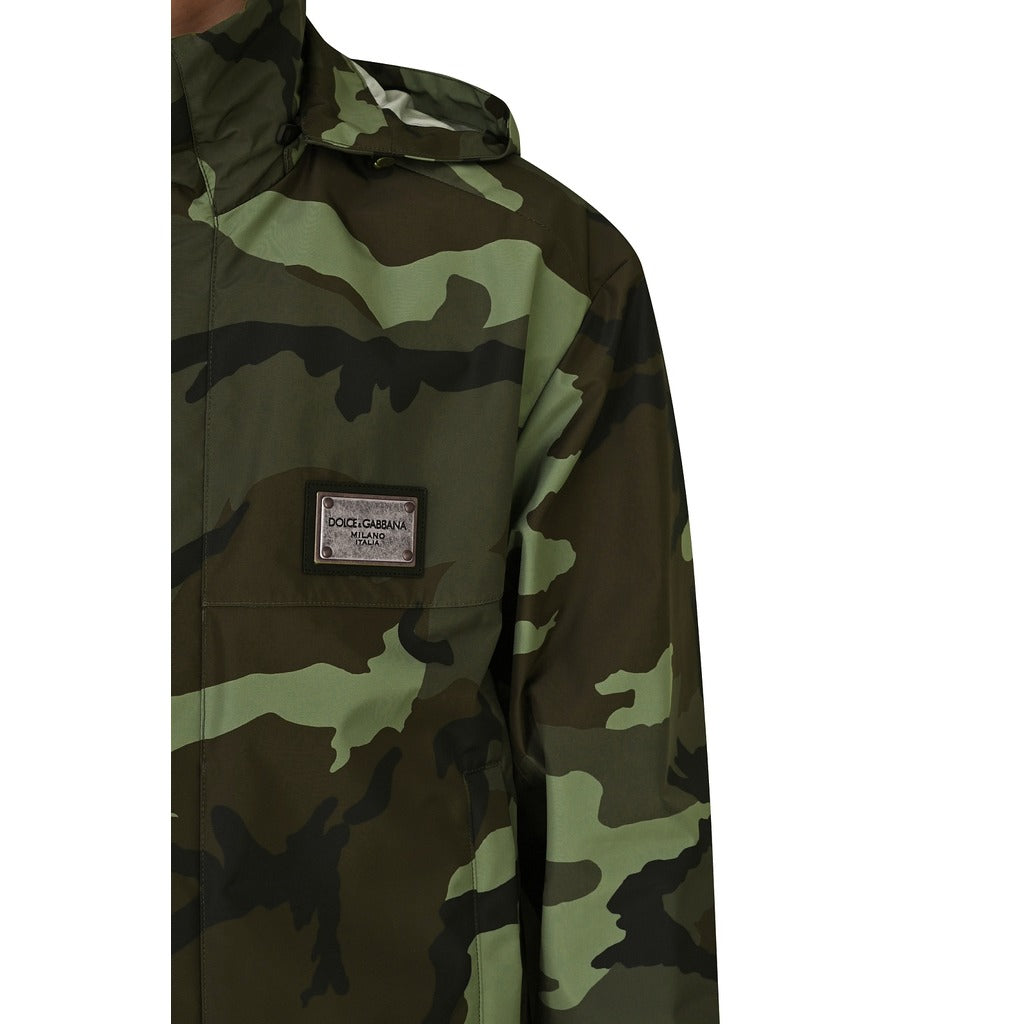 Dolce & Gabbana – camouflage hooded rain jacket – close-up of chest label and hood