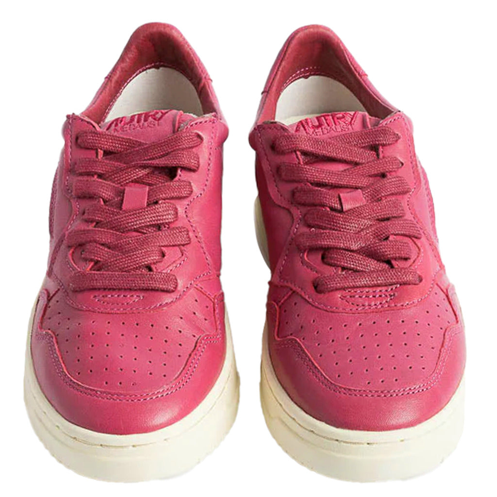 Autry – Dallas sneakers – Front view of fuchsia pair with perforated toes and laces