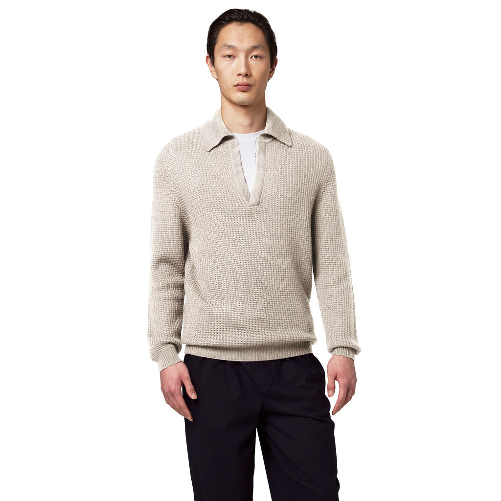 Alpha Studio Polo A V V-Neck Sweater in Merino Wool