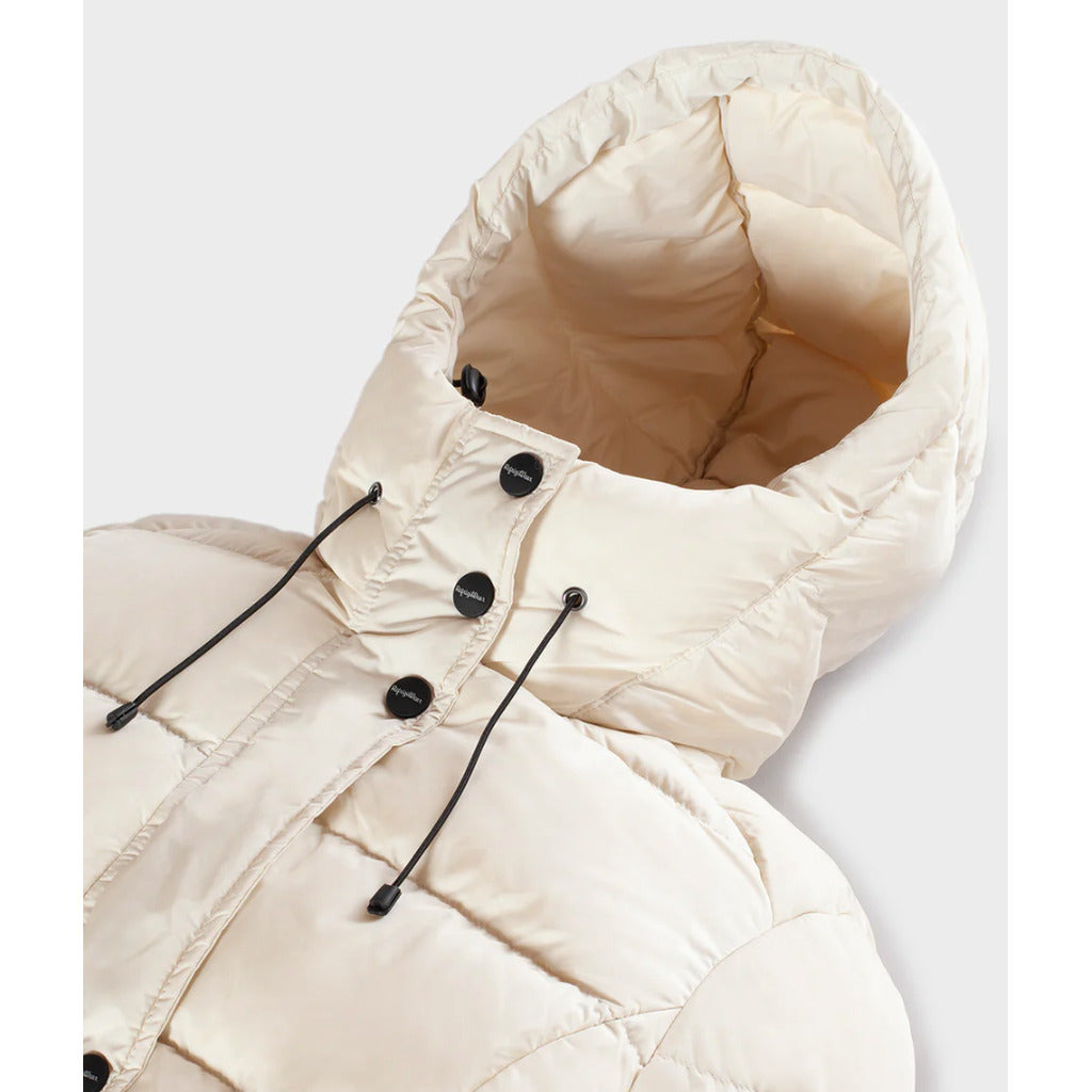 Refrigiwear – Lady Long Hunter Down Jacket in Nylon – close-up cream hood and drawstrings