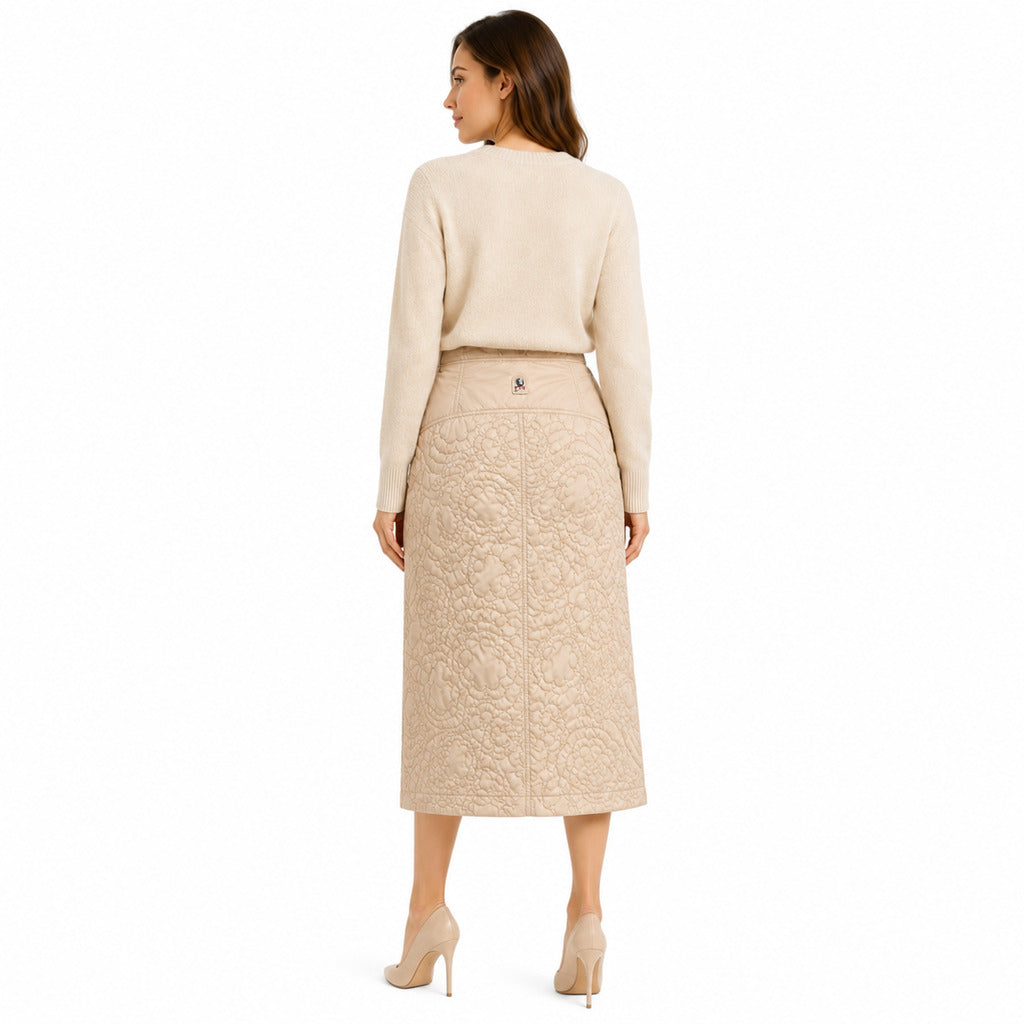 Parajumpers – beige quilted skirt – worn from behind with centre seam