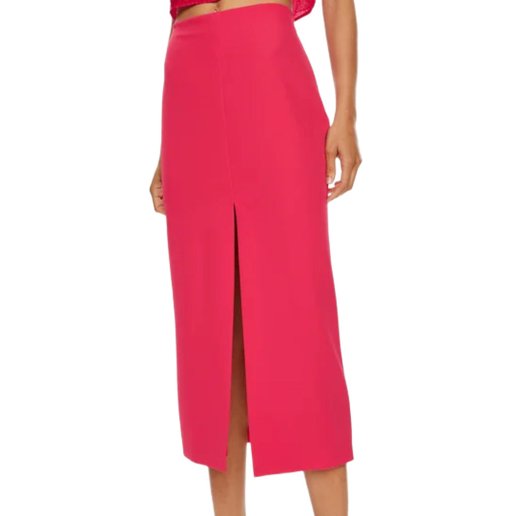 Patrizia Pepe – Poison Orchid fuchsia skirt – front view with high waist and slit