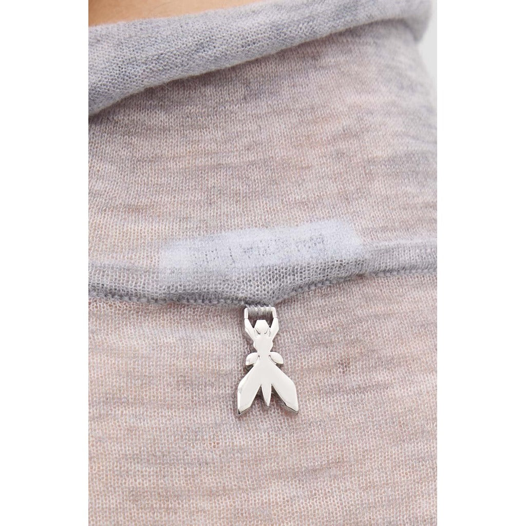 Patrizia Pepe – gray wool sweater – close-up of knit texture and silver emblem