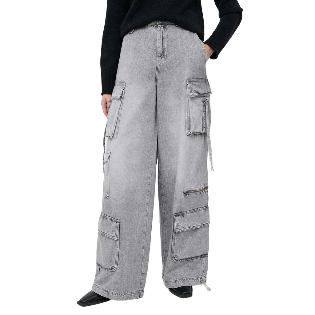 Patrizia Pepe Oversized Cargo Jeans in Grey