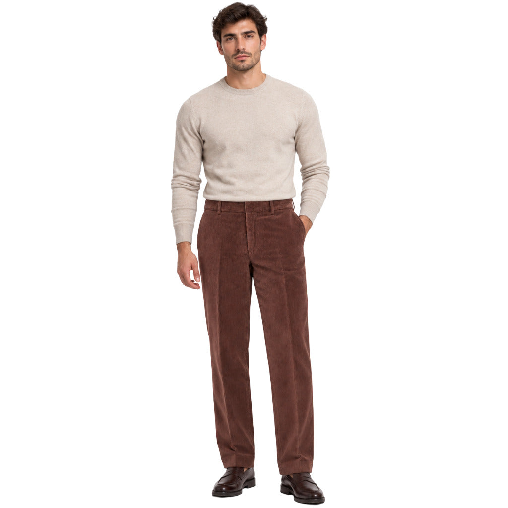 Hogan – Corduroy Pants – Model wearing brown trousers with a beige sweater