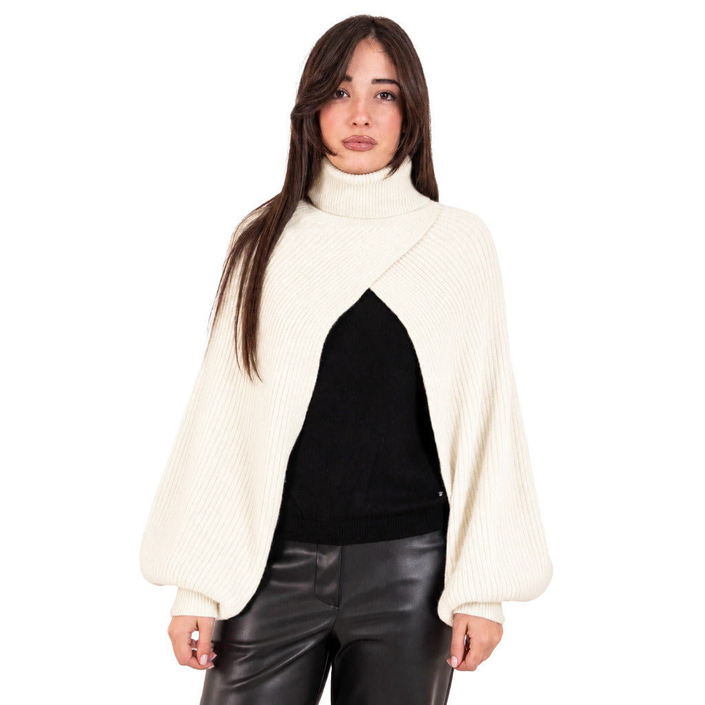 Alpha Studio – white ribbed cashmere shawl with turtleneck – front view worn over black top