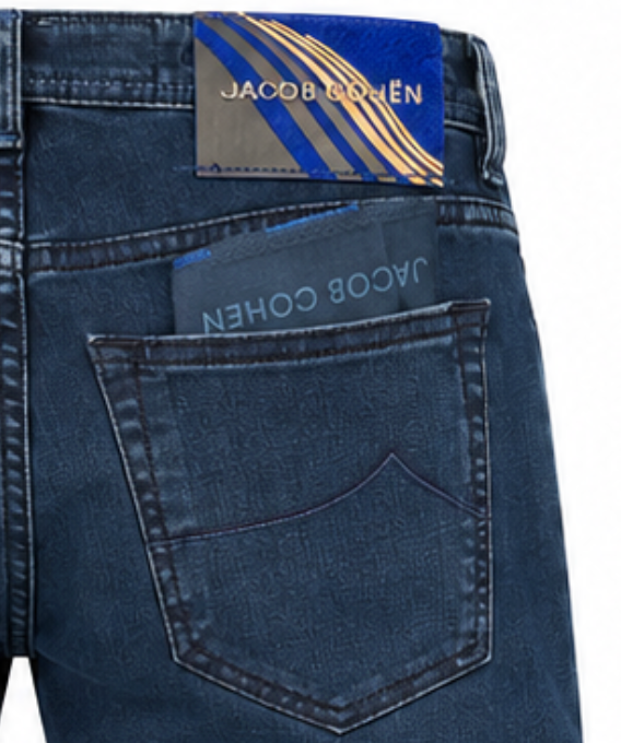Jacob Cohen – Nick regular-fit blue jeans – Close-up of rear pocket, waistband patch and denim texture